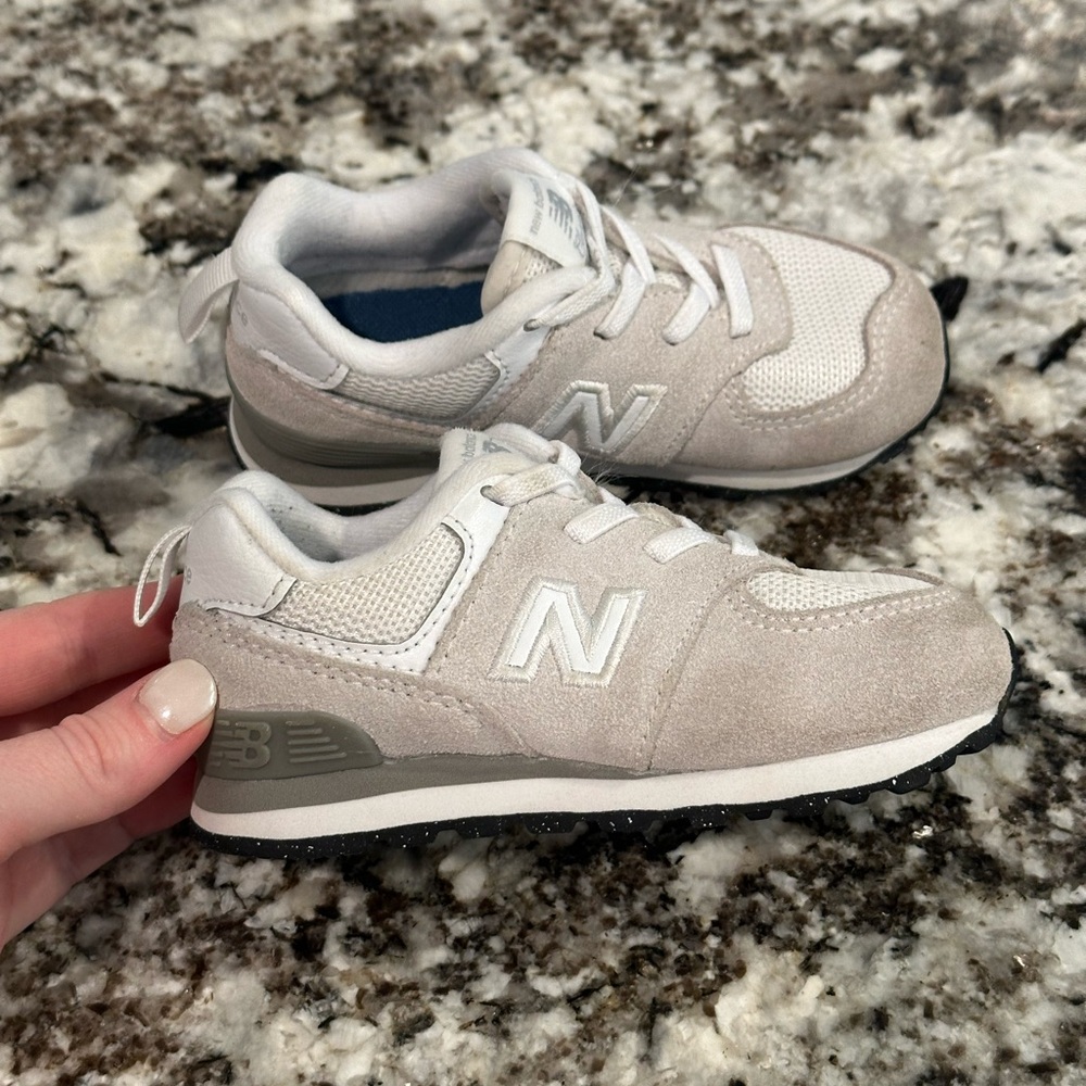 Toddler New Balance Size 7